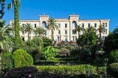 Frankreich, Corse du Sud, Ajaccio, auf dem Platz Grandval, das ehemalige große Hotel beherbergt die Gemeinde Korsika
