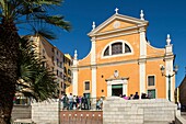 Frankreich, Corse du Sud, Ajaccio, Hauptfassade der Kathedrale Notre Dame de l'Assomption am Rande der Altstadt