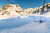 Frankreich, Isère (38), Belledonne, Chamrousse, auf dem Sessellift nach Robert Lakes, 2250 m Höhe