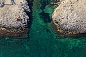 Frankreich, Bouches du Rhone, Blaue Küste, Martigues, Gebiet Sainte Croix, Anse de Boumandariel (Luftaufnahme)