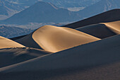 Mesquite Flat Sanddünen im Death Valley National Park in der Mojave-Wüste, Kalifornien
