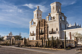 Mission San Xavier del Bac, Tucson Arizona. Erbaut im Barockstil mit maurischer und byzantinischer Architektur