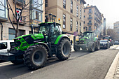 Hundreds of tractors block several roads in Aragon and enter Zaragoza, in protest against EU regulations and demanding more help from the government