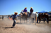 Navajo Nation Fair, eine weltbekannte Veranstaltung, die die Landwirtschaft, die Kunst und das Kunsthandwerk der Navajo vorstellt und durch kulturelle Unterhaltung das Erbe der Navajo fördert und bewahrt. Window Rock, Arizona