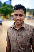 Porträt eines jungen Mannes in Sri Lanka