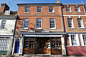 Wells-Buchhandlung in der Altstadt von Kingsgate; Winchester, Hampshire, England