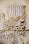 Basrelief der persischen Garde, Tor zur Halle der 100 Säulen; Persepolis, Iran.