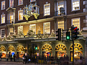 Fortnum und Mason Uhr; London, England