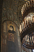 St. Wolodymyr-Kathedrale, ein Gebäude aus dem neunzehnten Jahrhundert mit Jugendstil-Wandmalereien; Kiew, Ukraine.