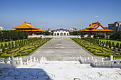 Nationaltheater, Tor zur Chiang Kai-Shek-Gedächtnishalle und zur Nationalen Konzerthalle; Taipeh, Taiwan.