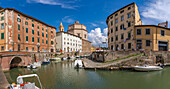 Blick auf die Kirche der Heiligen Katharina und den Kanal, Livorno, Provinz Livorno, Toskana, Italien, Europa