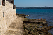 Seaside, waterfront residence, Outer City Wall, 13th century, Old Town, Novigrad, Croatia, Europe