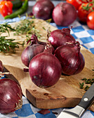 Red onions, Allium cepa