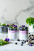 Brombeer-Chia-Pudding