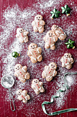 Gingerbread men macarons for Christmas
