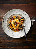 Venetian spaghetti with Sylt mussels and curry