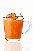 Hot pear punch with cinnamon