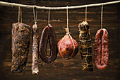 Smoked, air-dried meat products and sausages