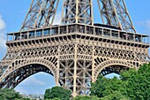 Frankreich, Paris, der Eiffelturm, erbaut von Gustave Eiffel und seinen Mitarbeitern für die Pariser Weltausstellung von 1889