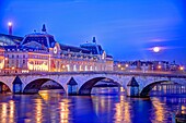 France, Paris, les rives de la Seine, classees Patrimoine Mondial de l'UNESCO, le musee d'Orsay