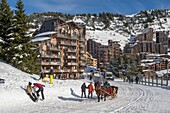 France, Haute Savoie, Chablais Massif, Portes du Soleil ski area, Avoriaz, transport of horse drawn vacationers