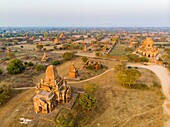 Myanmar (Burma), Region Mandalay, buddhistische archäologische Stätte von Bagan, die von der UNESCO zum Weltkulturerbe erklärt wurde (Luftaufnahme)