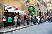 Italien, Toskana, Florenz, historisches Zentrum, das von der UNESCO zum Weltkulturerbe erklärt wurde, All Antico Vinalo, das angeblich die beste Schiacciata der Stadt verkauft