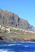 Spanien, Kanarische Inseln, Teneriffa, Provinz Santa Cruz de Tenerife, San Pedro de Daute von Garachico aus gesehen