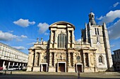 France, Seine Maritime, Le Havre, Notre-Dame cathedral is surrounded by Perret buildings