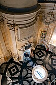 Frankreich, Gironde, Verdon sur Mer, Felsplateau von Cordouan, Leuchtturm von Cordouan, denkmalgeschützt, die königliche Kapelle oder Kapelle Notre Dame de Cordouan, mit der Büste von Louis de Foix, dem Architekten, der 1584 für den Bau des Turms verantwortlich war