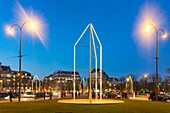 Frankreich, Paris (75), Kreisverkehr Champs-Elysées, die neuen Springbrunnen der Brüder Bourroullec, eingeweiht am 21/03/2019