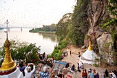 Myanmar (Burma), Karen-Staat, Hpa An, Höhle mit Fledermaus oder Fledermaushöhle