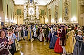 Frankreich, Indre et Loire, Loire-Tal als Weltkulturerbe der UNESCO, Tours, Festsaal des Rathauses, Renaissance-Ball in Kostüm