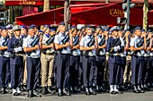 Frankreich, Paris, die Militärparade vom 14. Juli 2015