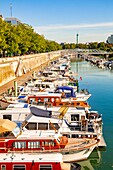 Frankreich, Paris, der Hafen von Arsenal und die Säule der Bastille