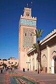 Marokko, Hoher Atlas, Marrakesch, Reichsstadt, Medina, von der UNESCO zum Weltkulturerbe erklärt, Viertel der Kasbah, Moschee der Kasbah (El Mansour) aus dem zwölften Jahrhundert, aber im sechzehnten Jahrhundert wiederaufgebaut