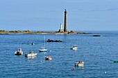 Frankreich, Finistere, Plouguernau, die Jungferninsel im Archipel von Lilia, der Leuchtturm der Jungferninsel, der höchste Leuchtturm Europas mit einer Höhe von 82,5 Metern