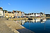 France, Morbihan, La Trinite sur Mer, the harbour, Crac'h River