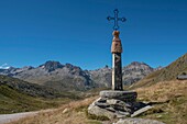 Frankreich, Savoyen, Saint Jean de Maurienne, in einem Umkreis von 50 km um die Stadt wurde der größte Radwanderweg der Welt angelegt. Am Kreuz des Eisernen Kreuzes und des Belledonne-Massivs