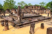 Sri Lanka, North Central Province, archeological site of Polonnaruwa, UNESCO World Heritage Site, Alahana Pirivena complex, Baddhasima Prasada was the monastery&#x2019;s convocation hall