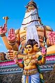 Sri Lanka, Eastern province, Trincomalee (or Trinquemalay), Koneswaram Hindu temple constructed atop Swami Rock promontory, Shiva statue