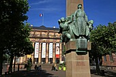Frankreich, Bas Rhin, Straßburg, Stadtteil Neustadt aus der deutschen Zeit, von der UNESCO zum Weltkulturerbe erklärt, Place Broglie, gesäumt von Herrenhäusern aus dem 17.