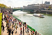 Frankreich, Paris, von der UNESCO zum Weltkulturerbe erklärtes Gebiet, Quai de Gesvres, Paris-Marathon, 14. April 2019