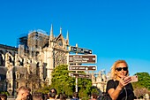 France, Paris, area listed as World heritage by UNESCO, Ile de la Cite, Notre Dame Cathedral, Tourist Selfie