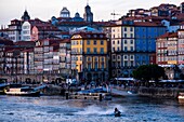 Portugal, Porto, Ribeira-Viertel, Anlegestelle des Douro