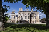 Frankreich, Calvados, Tal des Seullez, Dorf Creully, Schloss Creully, wo die BBC-Übertragung der Schlacht in der Normandie während des Zweiten Weltkriegs gedreht wurde