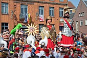 Frankreich, Nord, Cassel, Frühlingskarneval, Parade der Köpfe und Tanz der Riesen Reuze Papa und Reuze Mama, gelistet als immaterielles Kulturerbe der Menschheit