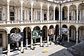 Blick in das Innere des Palazzo del Rettorato (Rektorenpalast), Sitz der Universität von Turin, im historischen Zentrum der Stadt Turin, Piemont, Italien, Europa