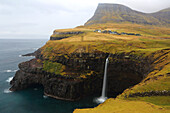 Gasadalur Wasserfall, Vagar, Färöer Inseln, Dänemark, Nordatlantik