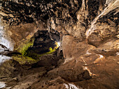 Die Wahre Höhle des Pythagoras, Innenraum, Berg Kerkis, Insel Samos, Nord-Ägäis, Griechische Inseln, Griechenland, Europa